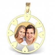 Round w  Heart Border Picture Pendant