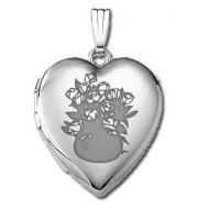 14k White Gold Sweetheart  Dozen Roses   Locket