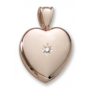 18k Premium Weight Yellow Gold Heart Picture w  7pt  Diamond Locket