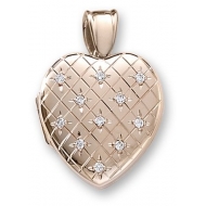 18k Premium Weight Yellow Gold Hand Engraved Heart Diamond Locket