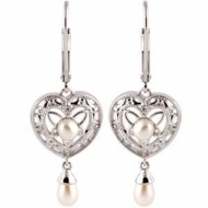 Freshwater Cultured Pearl    04 ct tw Diamond Earrings