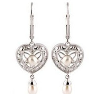 Freshwater Cultured Pearl 04 ct tw Diamond Earrings