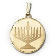 14k Yellow Gold Round "Menorah"  Picture Locket