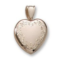 18k Premium Weight Yellow Gold Hand Engraved Heart Picture Locket