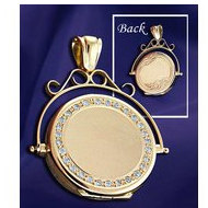 18K Yellow Gold Engraved and Diamond set Round Swivel Locket