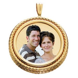 Yellow Gold Snake Round Rope Photo Pendant