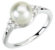 Freshwater Cultured Pearl   Diamond Ring