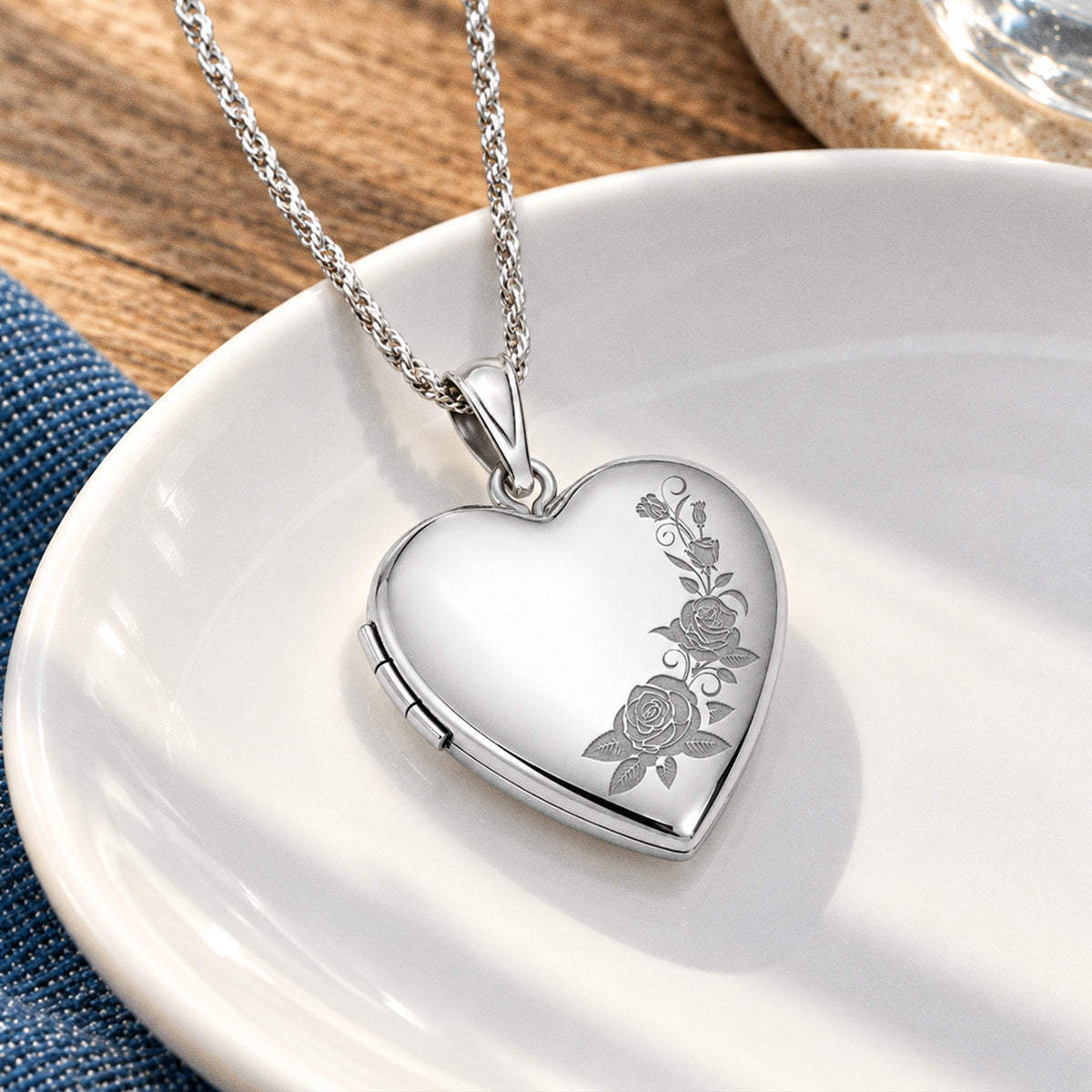 Roses Heart Photo Locket - lifestyle