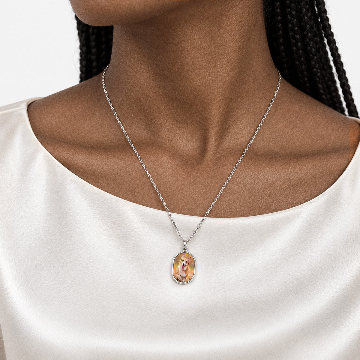 Double Bezel Border Oval Photo Pendant