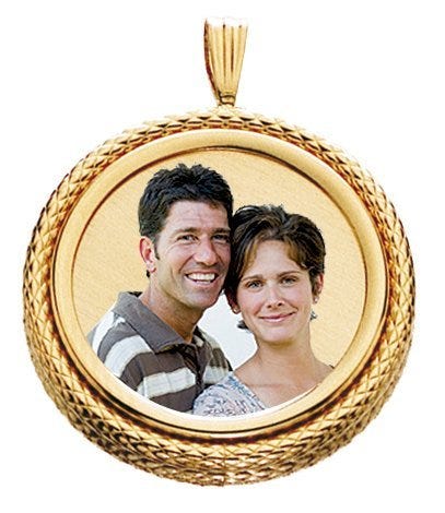 Yellow Gold Snake Round Rope Photo Pendant