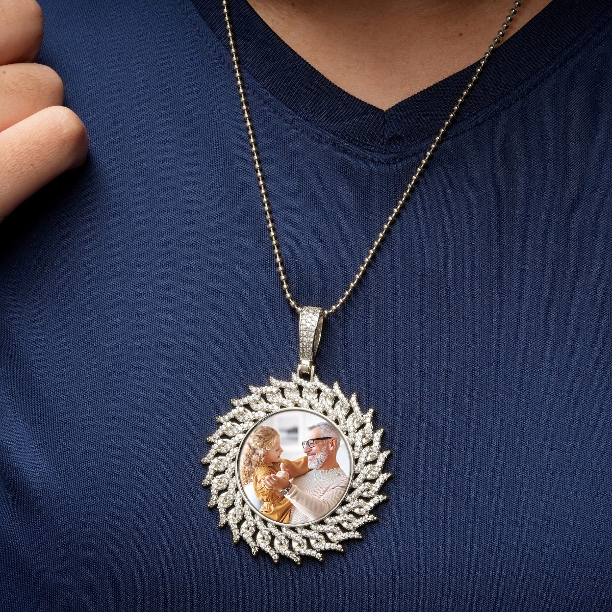 Crown of Thorns Photo Engraved Pendant