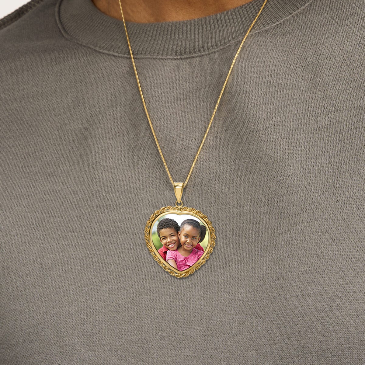 Heart with Rope Frame Photo Pendant