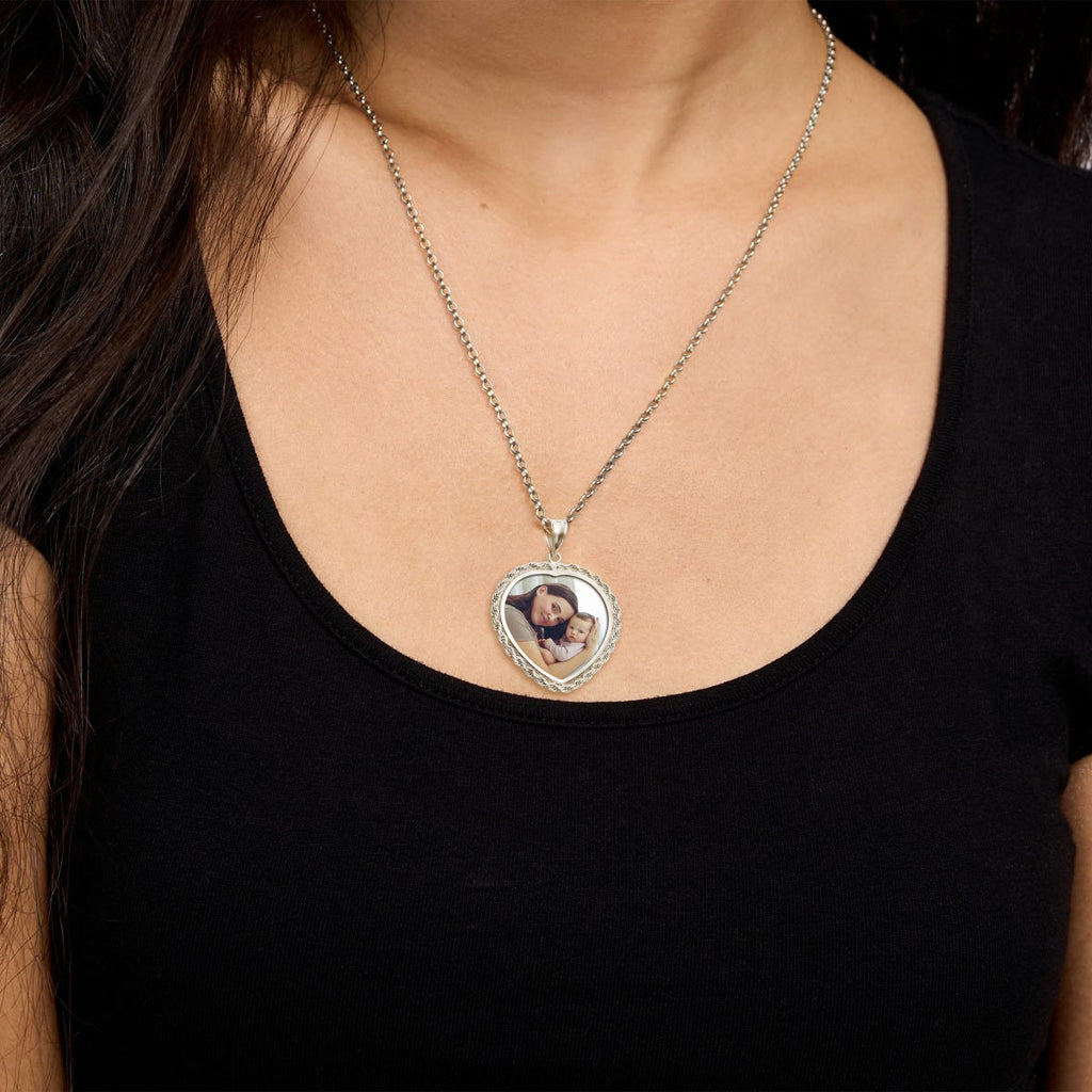 Heart with Rope Frame Photo Pendant