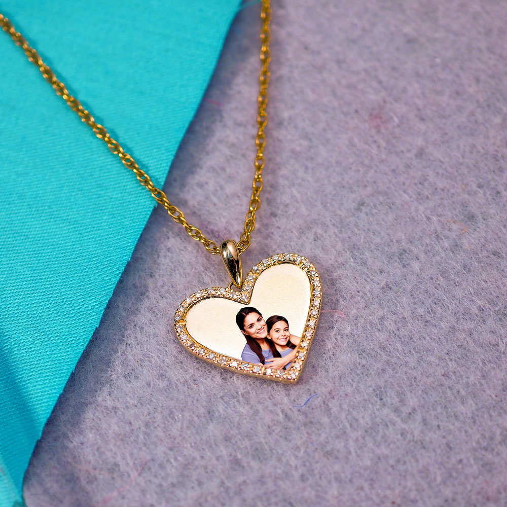 Diamond Frame Heart Photo Necklace