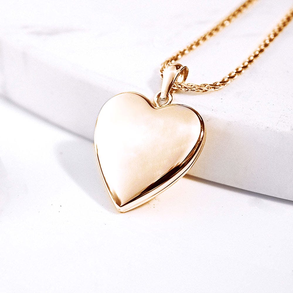 Solid 14K Yellow Gold Classic Heart Photo Locket