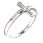 1/10 Ctw Diamond Sideways Cross Ring