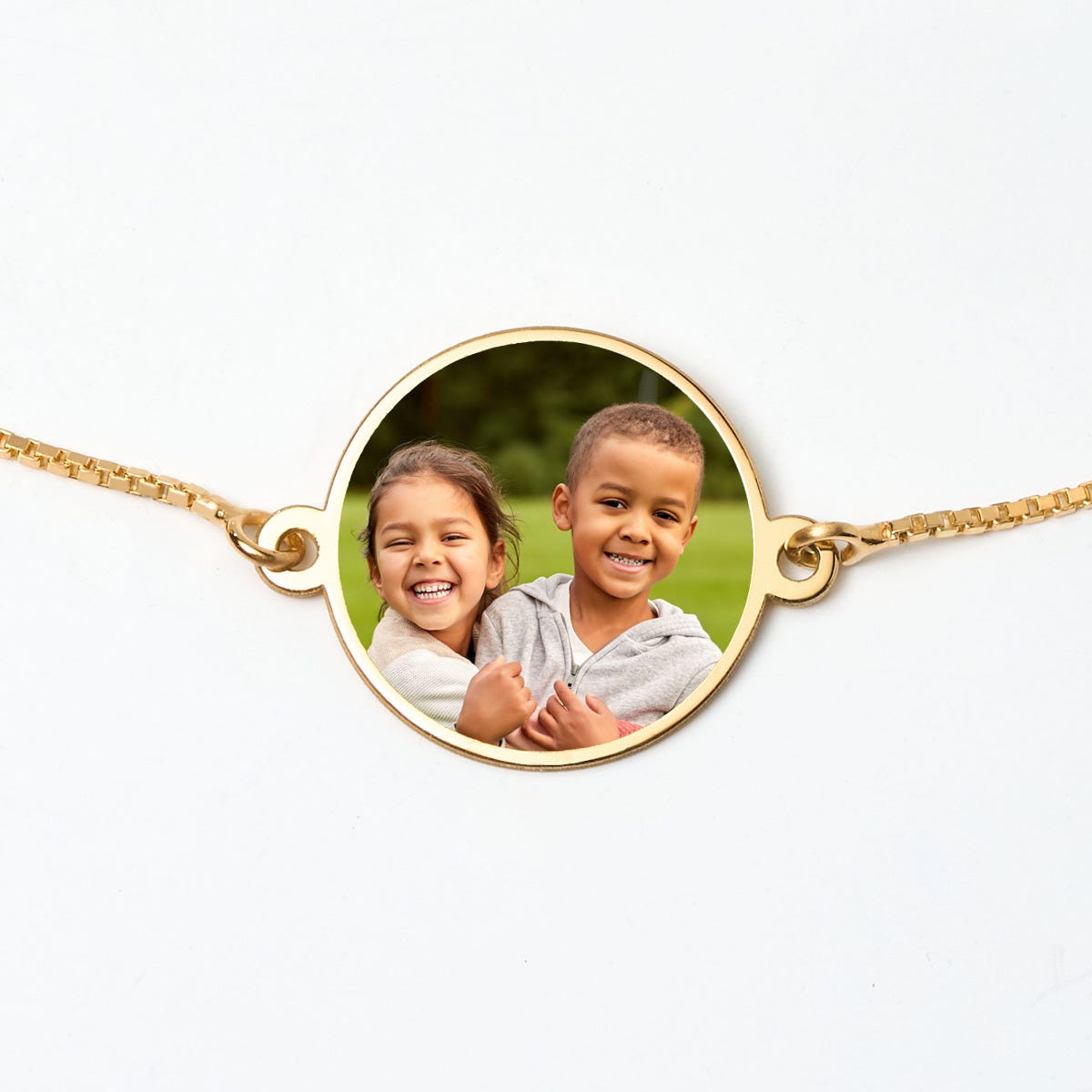 Adjustable Round Photo Engraved Bracelet