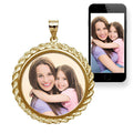 Round Rope Frame Photo Pendant — verified yellow metal product photograph
